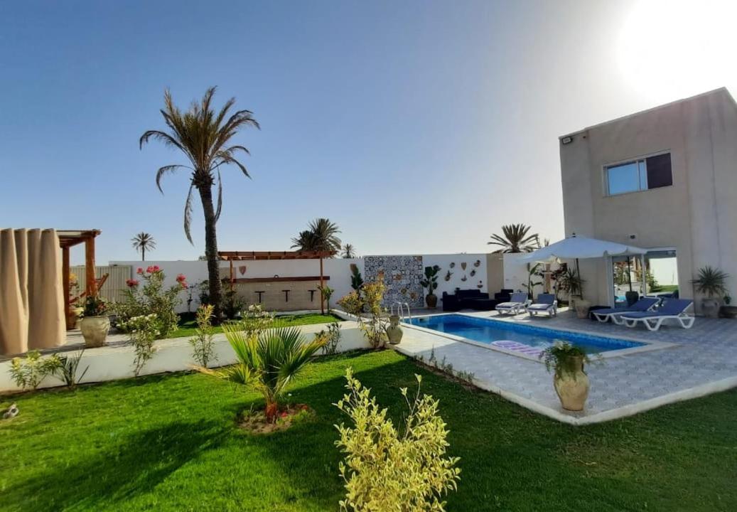 Villa Morjène Djerba - Bed and Breakfast Taguermess