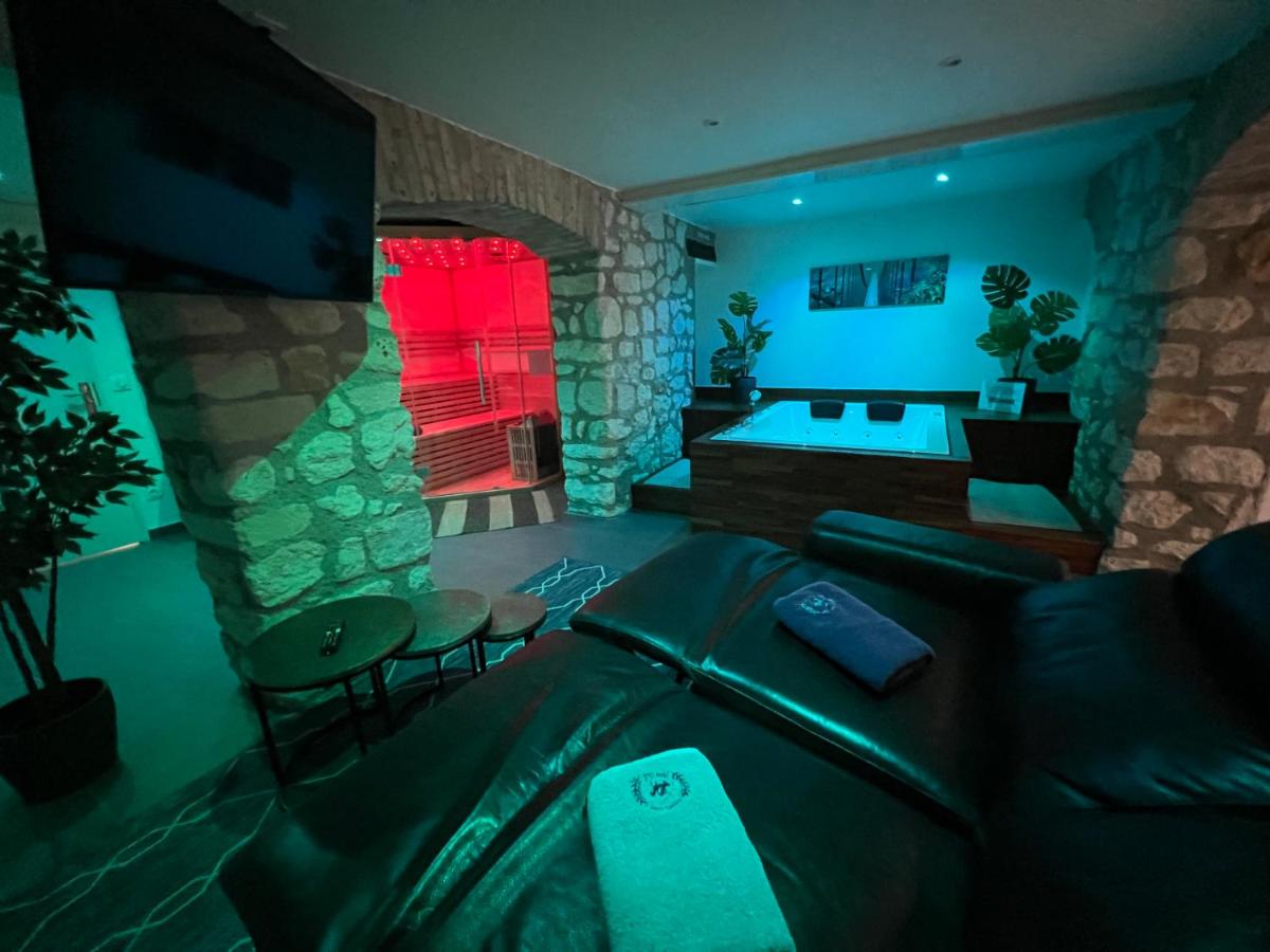 Suite Apartment