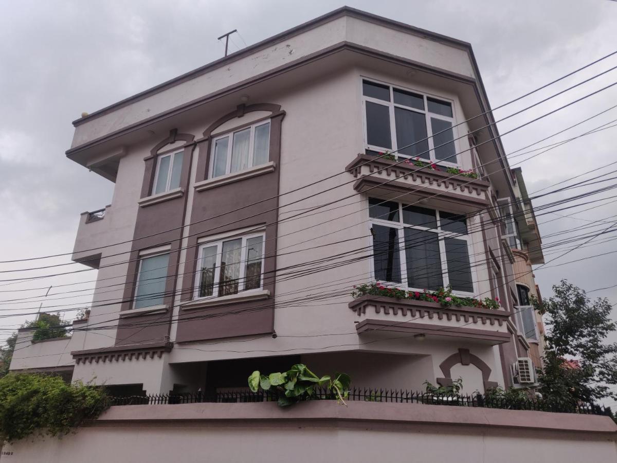 Peace Home Apartment Swayambhu - Bed and Breakfast