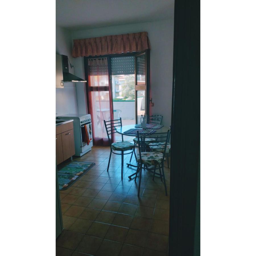 APPARTAMENTO BILOCALE GRAZIOSO ad Alba Adriatica - Bed and Breakfast