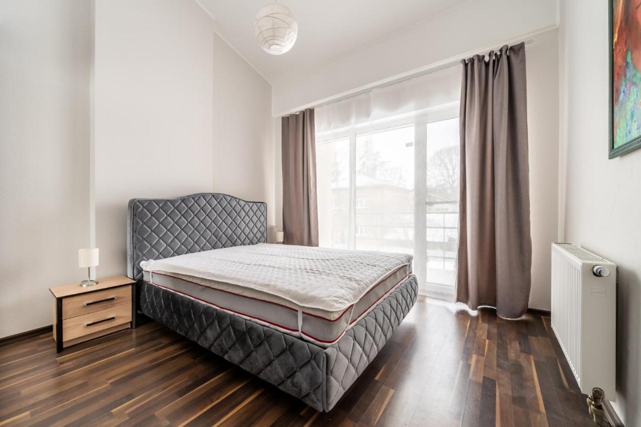 Townhouse with a terrace! - B&B Jūrmala