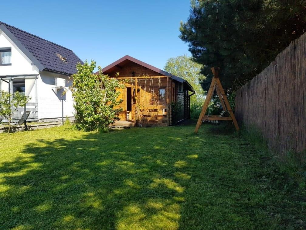 Domek letniskowy Zacisze pod Sosnami Trzęsacz - B&B