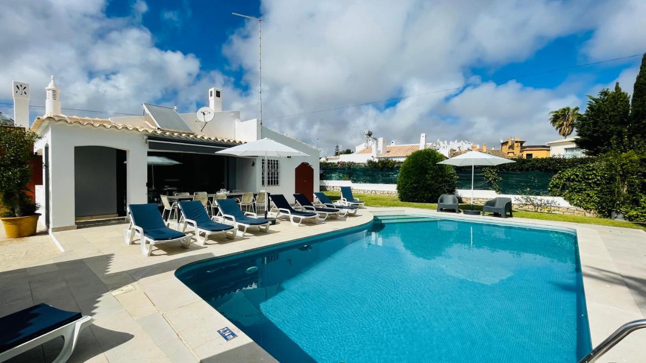 Strip by Check-in Portugal - B&B Albufeira