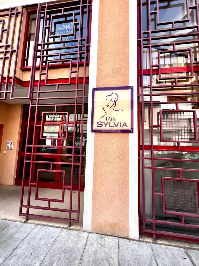 Le Meissonnier bright apartment with terrace - Chambres d’hôtes Antibes