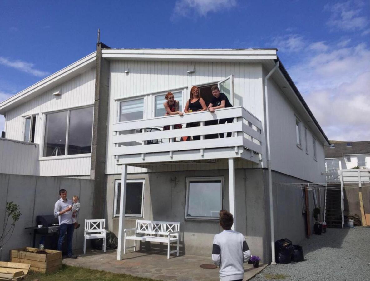 Great apartment with sea view & balcony - B&B