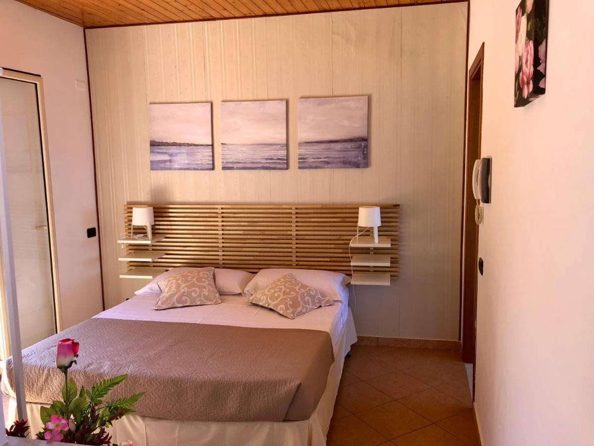 Studio with Sea View