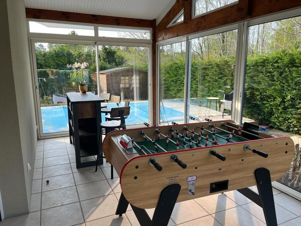 Océan à 10 mn, maison avec piscine, bar et babyfoot - Chambres d'hôtes Saint-Paul-en-Born