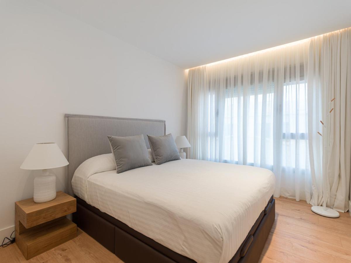 One-Bedroom Apartment with Partial Sea Views