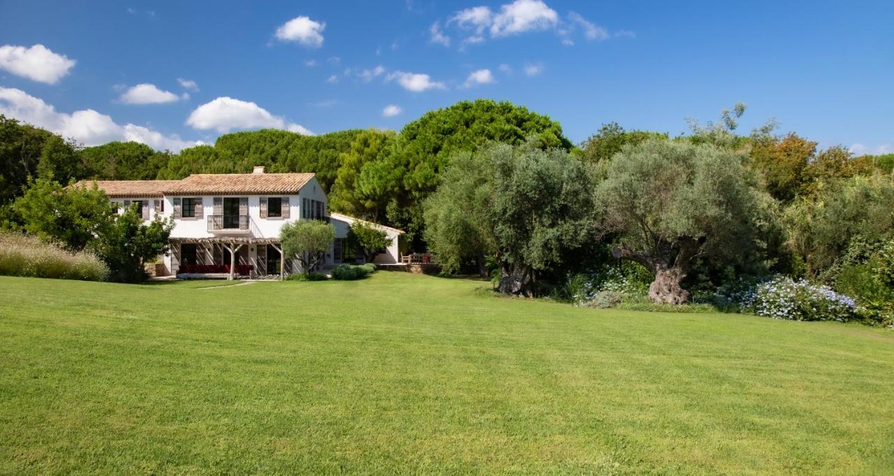 Vyylla Private Resort - B&B