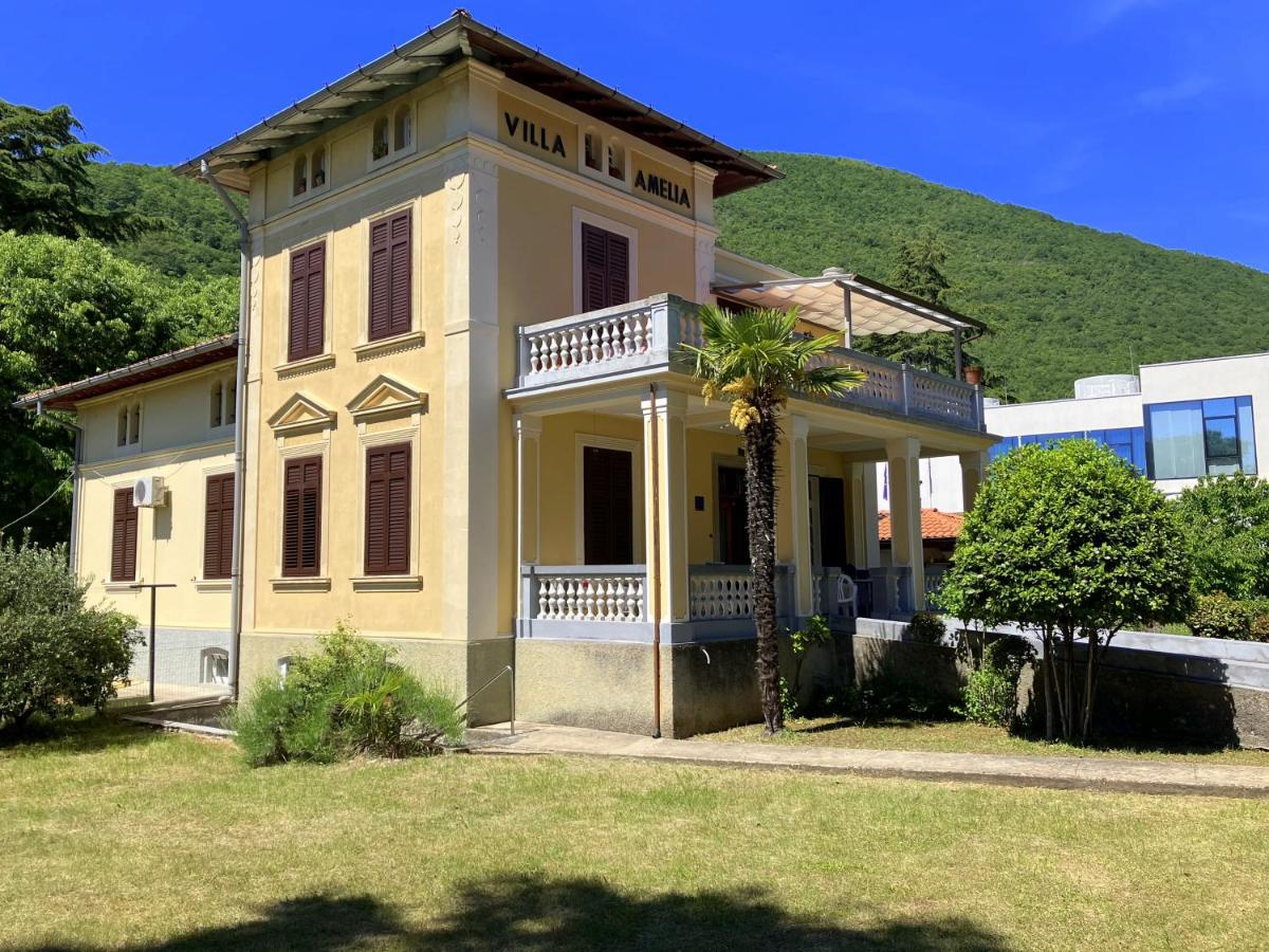 Apartman Villa Amelia - Bed and Breakfast