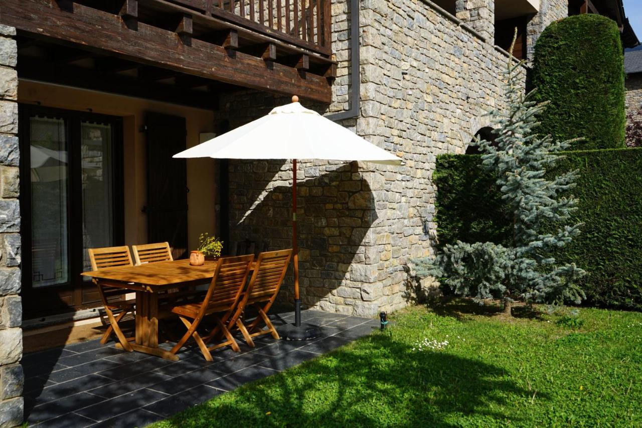 Apartamento con jardín en la Cerdanya - Bed and Breakfast
