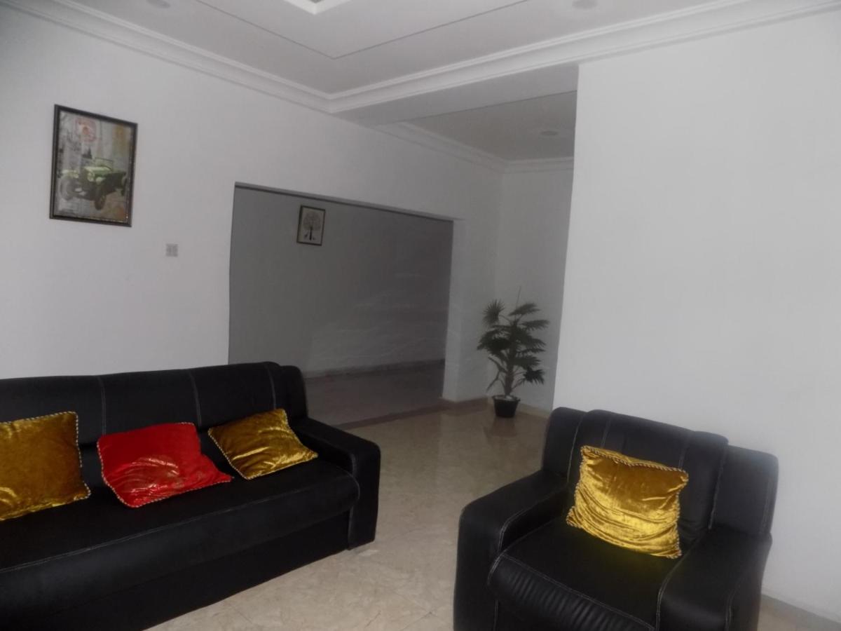 Great Secured 1Bed Service Apartment ShortLet-FREE WIFI - off Peter Odili Road N60,000