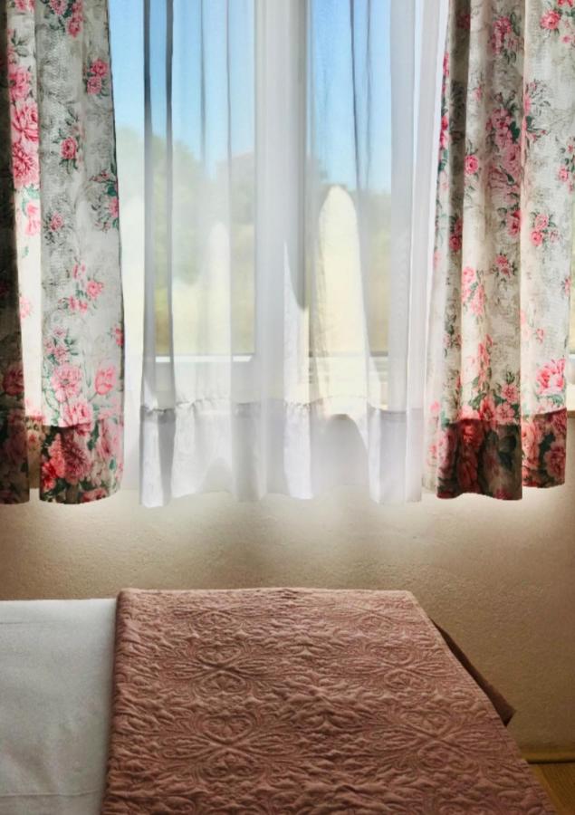 Apartment with Garden View
