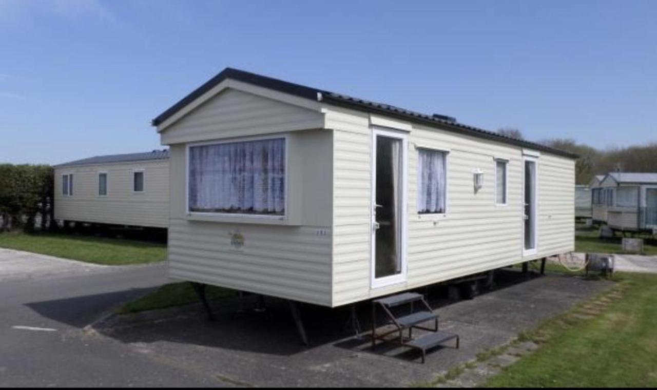 Lovely 2 bedroom static caravan Brean Somerset - Chambres d’hôtes
