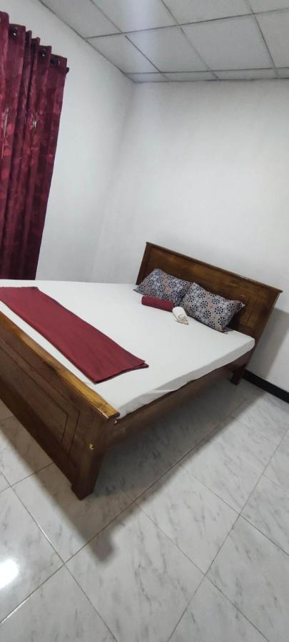 Chambre Double ou Lits Jumeaux avec Salle de Bains Commune