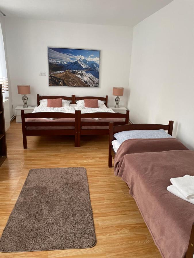 Habitación Familiar con baño privado