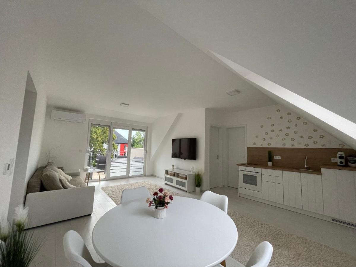 Sétány Gyöngye Apartman - B&B