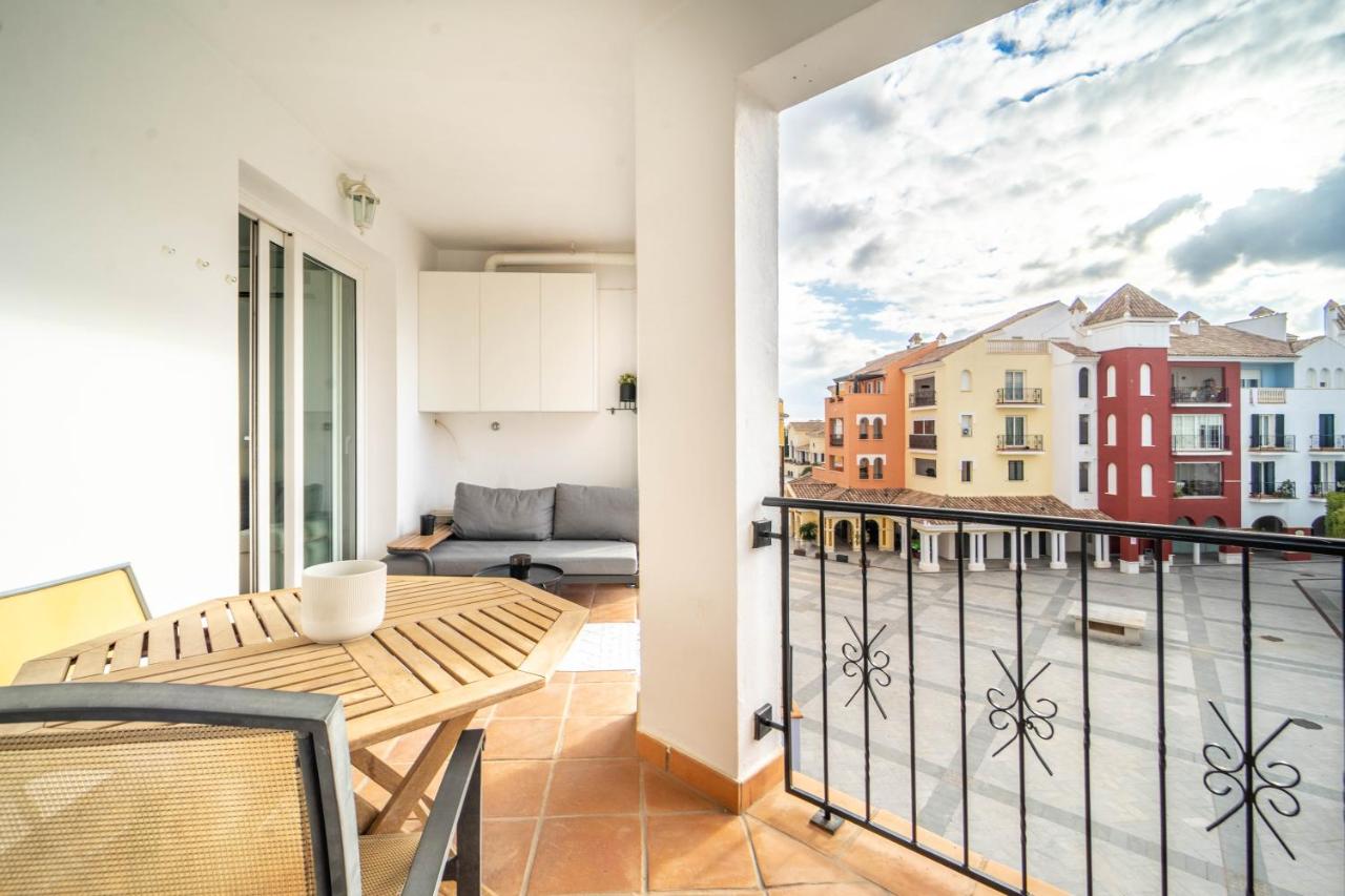 Exclusive 3 Bedroom 2 Bathroom Apartment close to Amenities - TR921LT - Chambres d’hôtes