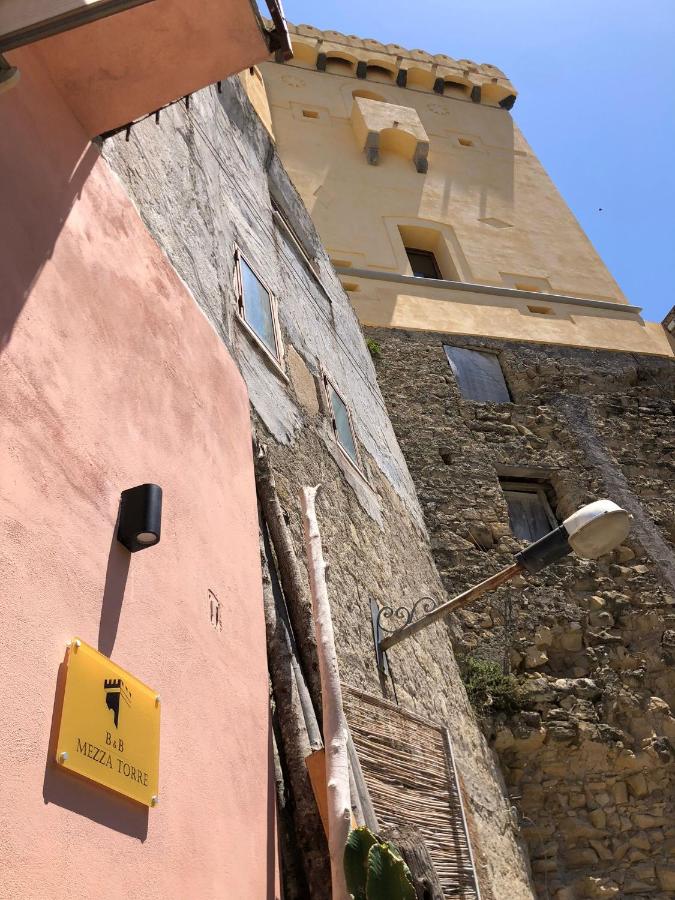 B&B Procida - Mezza Torre B&B - Bed and Breakfast Procida