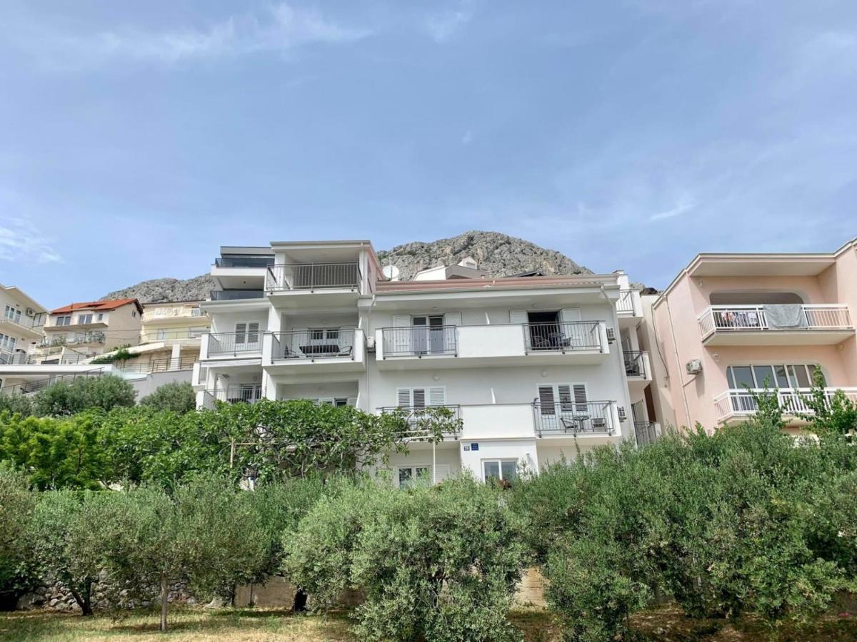 Guesthouse Duce (4174) - Bed and Breakfast Duće