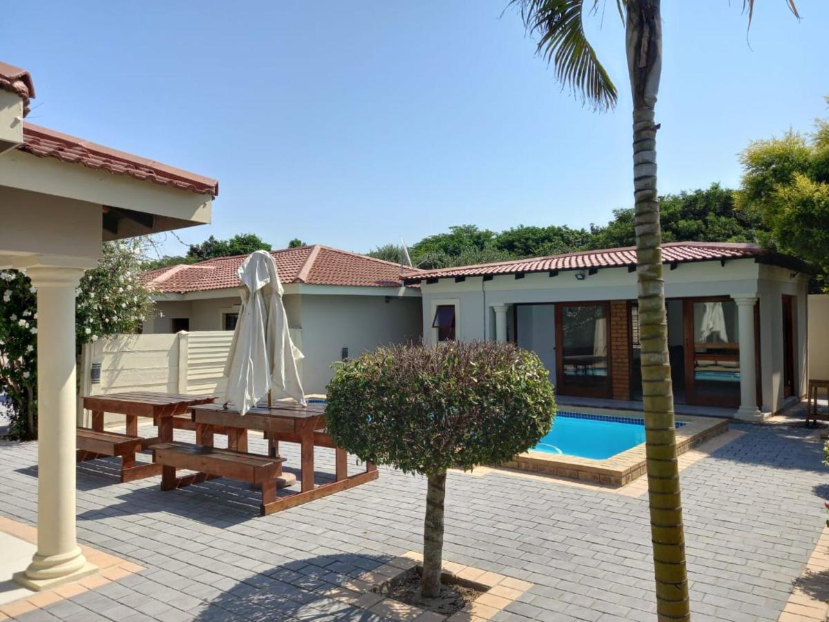 eSangweni Guest House - Bed and Breakfast