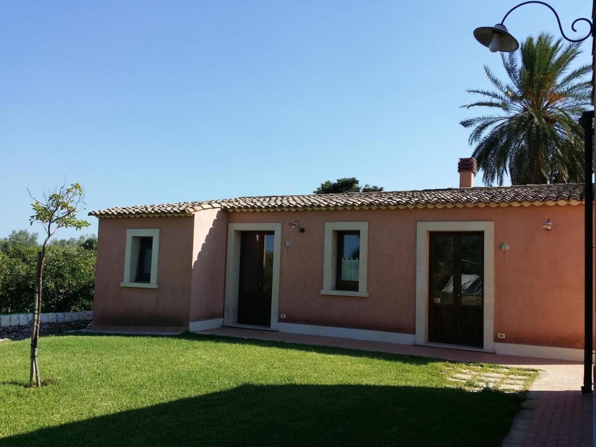 La Taverna - Bed and Breakfast Floridia