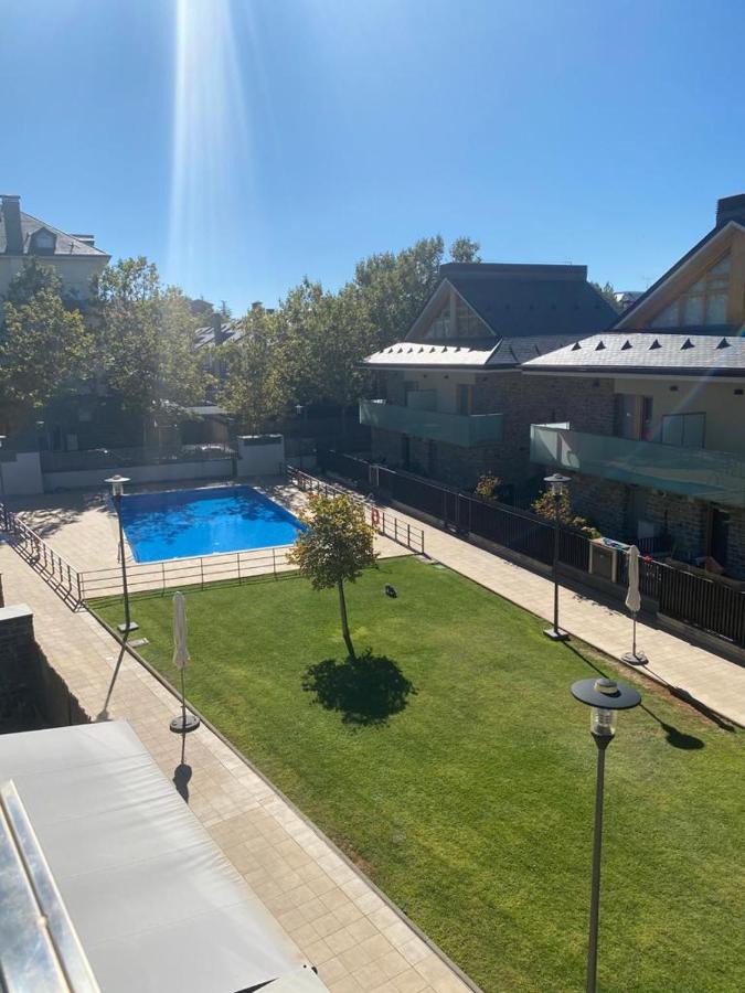 Casa nueva en la ciudadela con piscina - Ferienwohnung