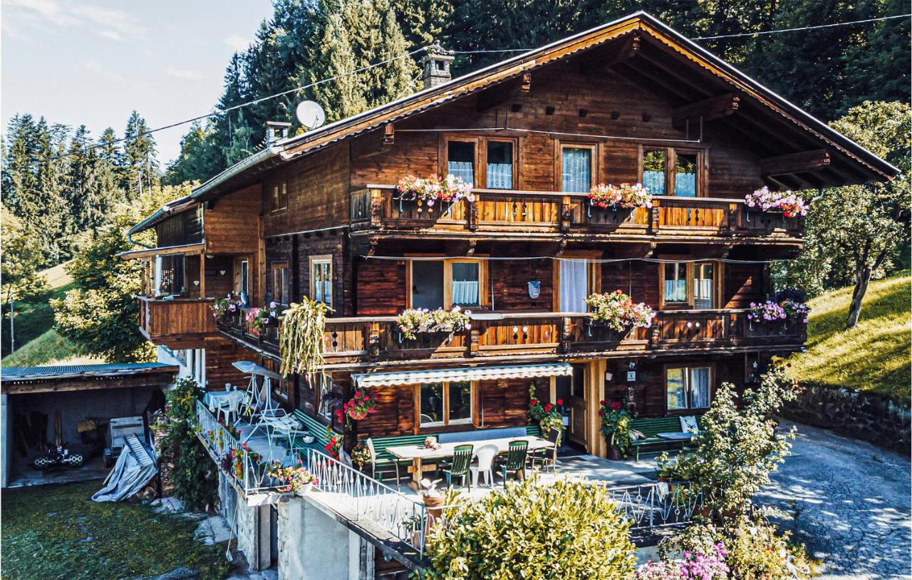 B&B Hart im Zillertal - 5 Bedroom Awesome Home In Hart Im Zillertal - Bed and Breakfast Hart im Zillertal