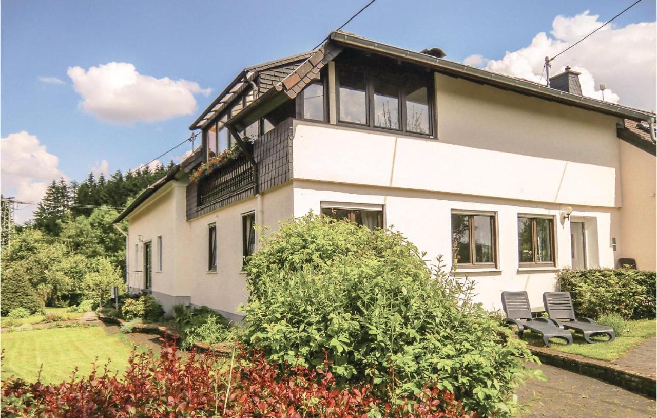 B&B Duppach - Stunning Apartment In Duppach With Kitchen - Bed and Breakfast Duppach