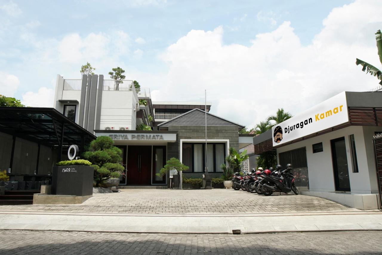 B&B Ngemplak - Djuragan Kamar Griya Permata - Bed and Breakfast Ngemplak