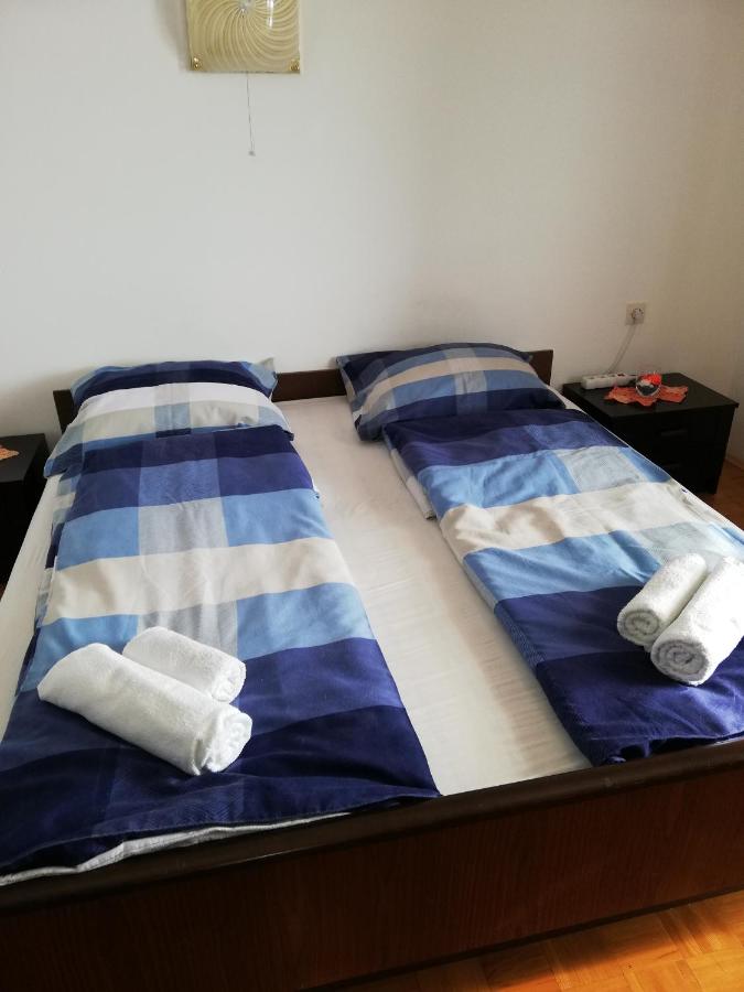 Chambre Triple avec Douche