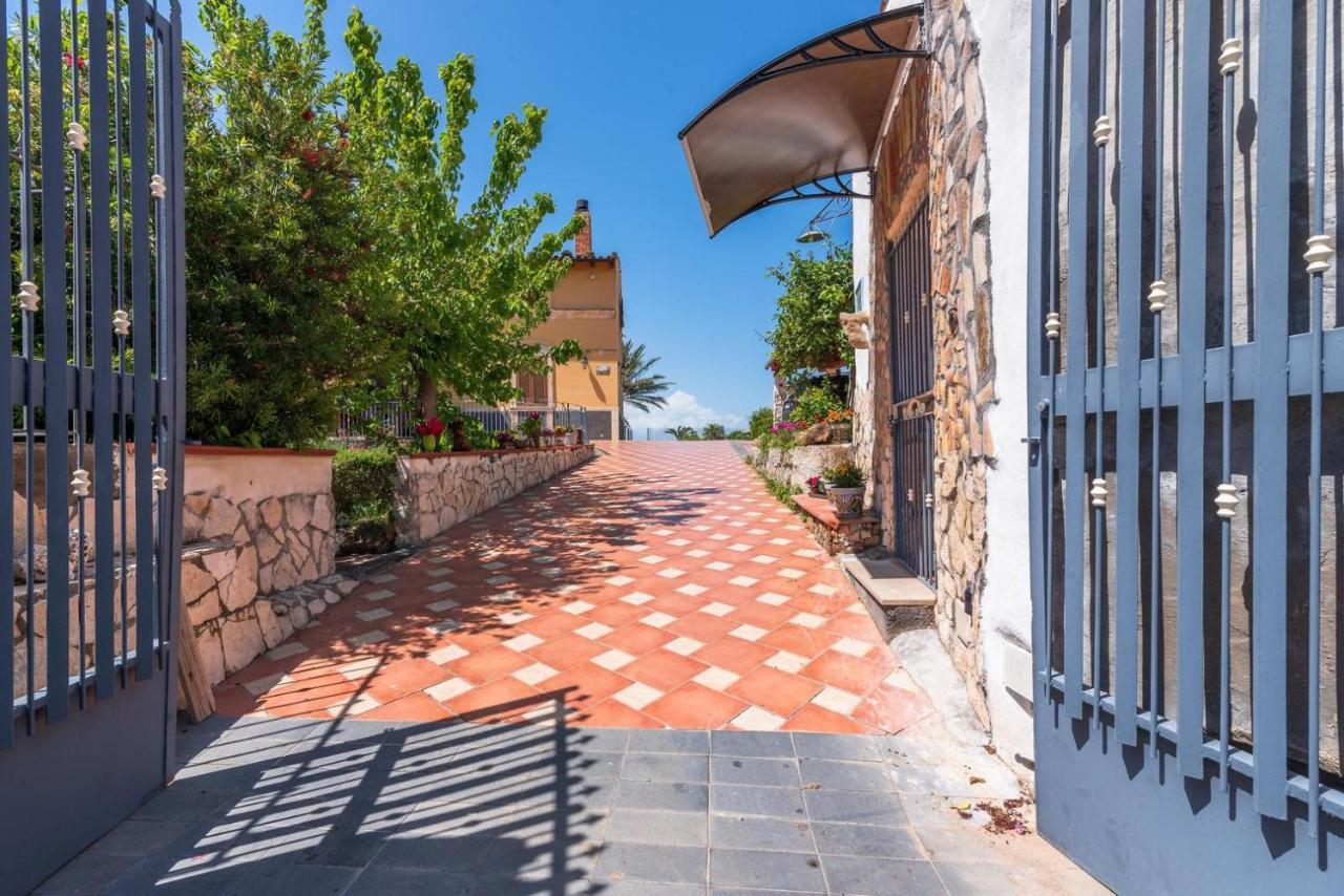 "la Casina del forno con piscina fra Catania e Siracusa " - Chambres d'hôtes Carlentini