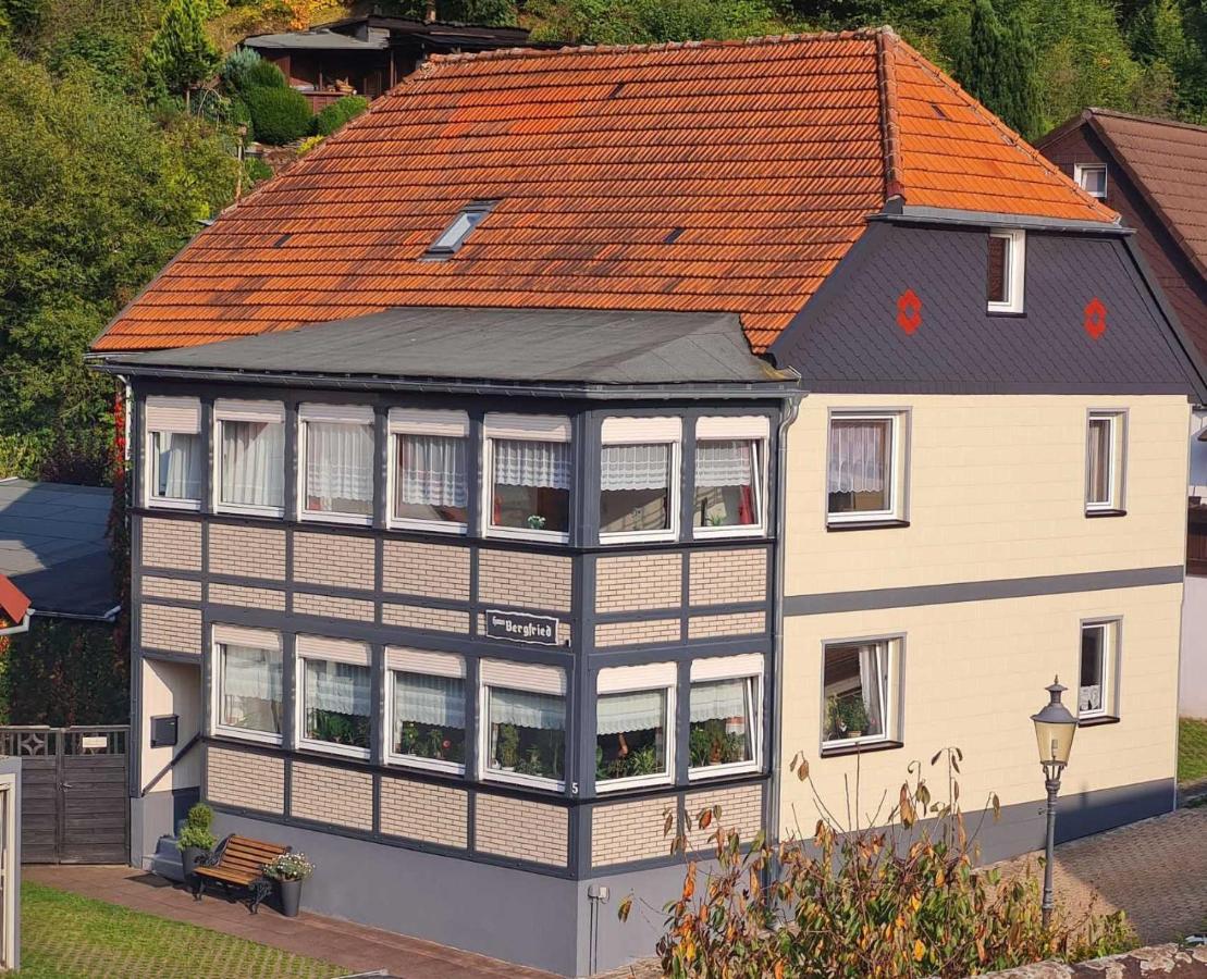 Haus Bergfried SORGENFREI BUCHEN - B&B