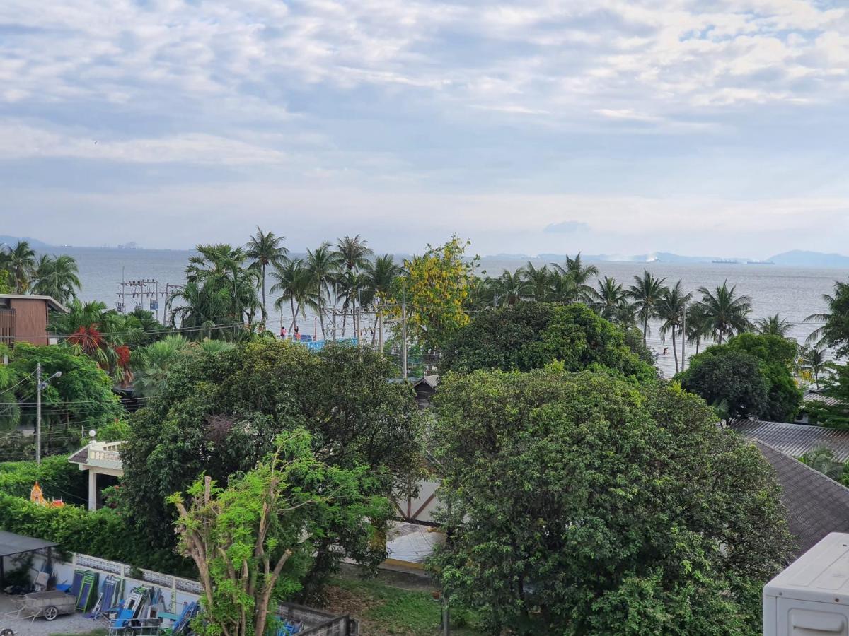 Seaview Secret with Wifi n Toproof Pool @ Bangsaen - B&B