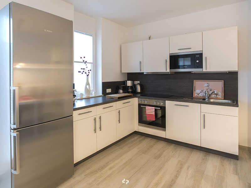One-Bedroom Apartment with Balcony