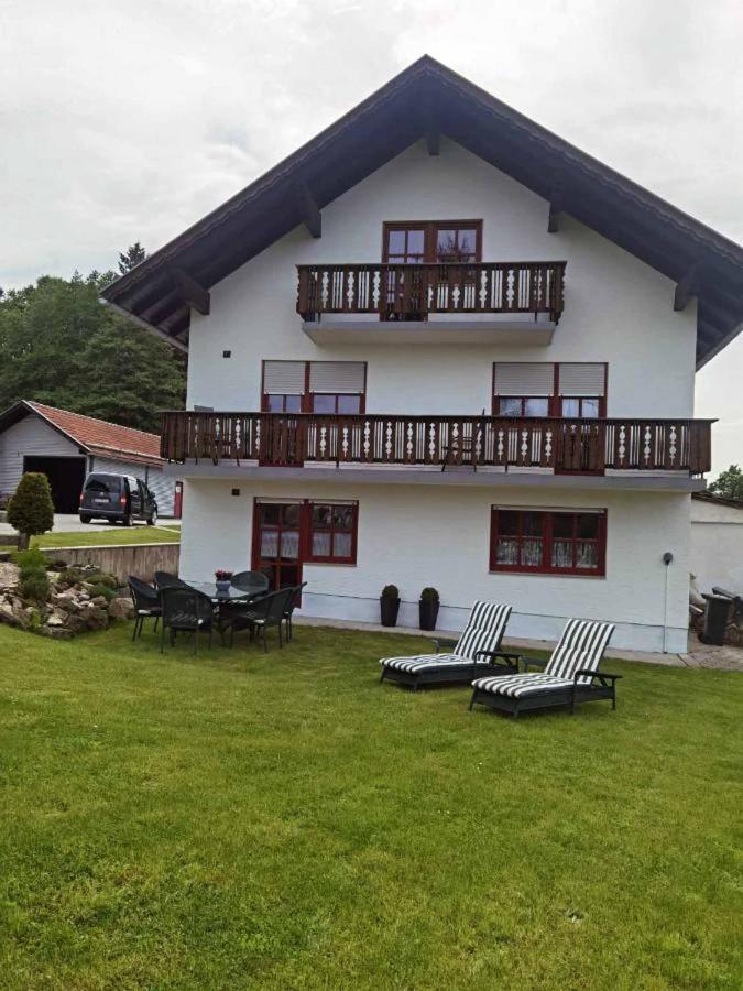 Landhaus Schreiner - Ferienwohnung Teisnach