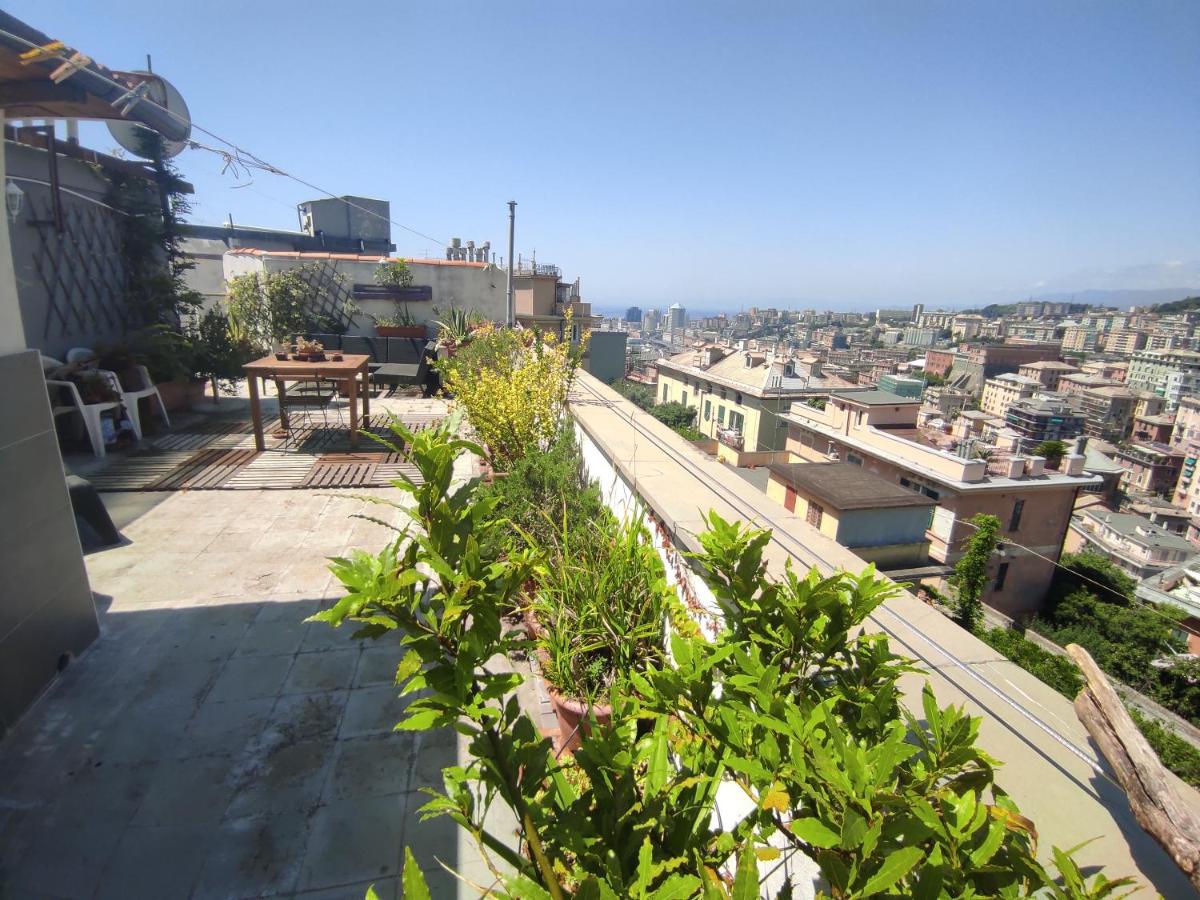 B&B Genoa - HAPPY HOUSE in GENOVA n.010025-LT-2727 - Bed and Breakfast Genoa