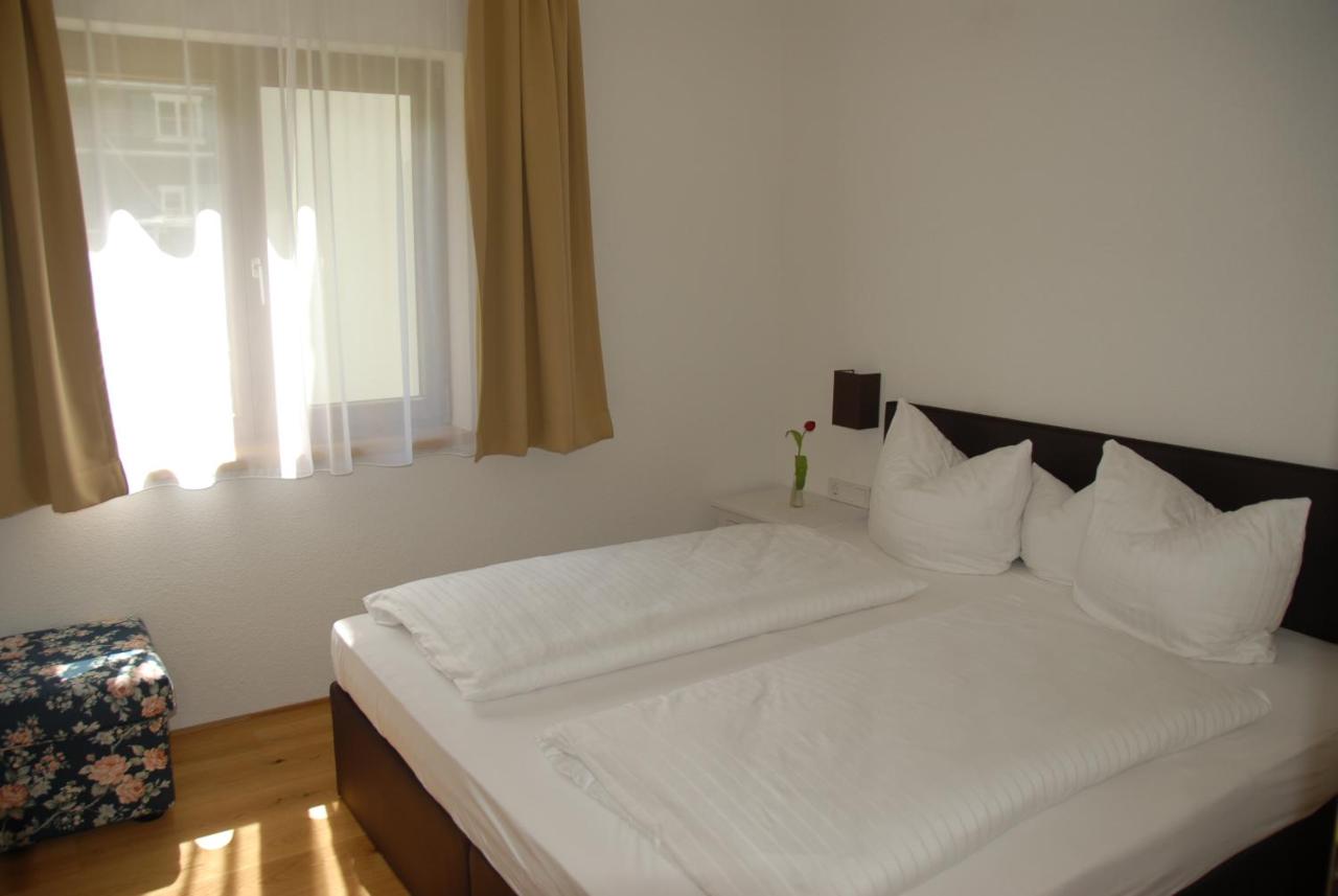 Apartment mit 2 Schlafzimmern und Balkon