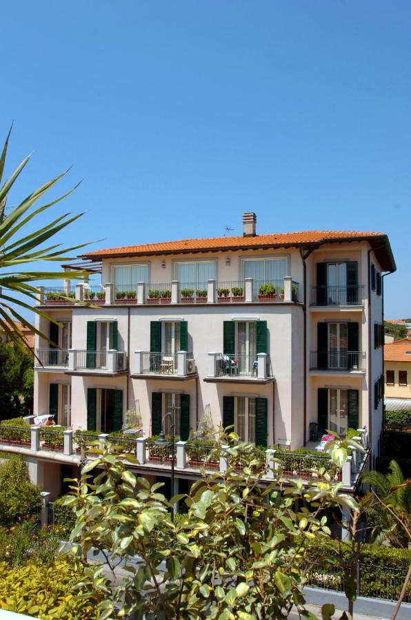 B&B Marina di Pietrasanta - Riviera Residence - Bed and Breakfast Marina di Pietrasanta