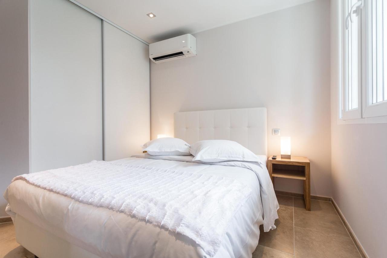 One-Bedroom Apartment with Garden