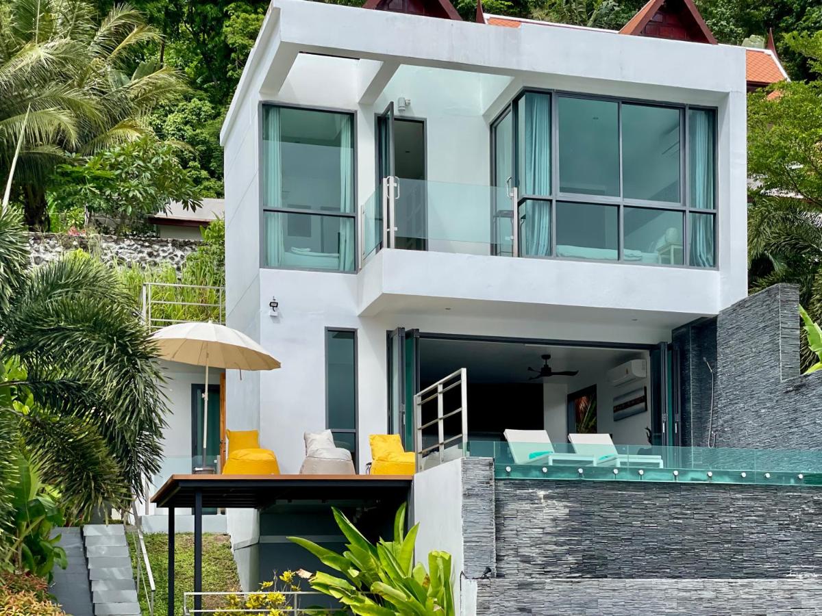 Villa with Sea View