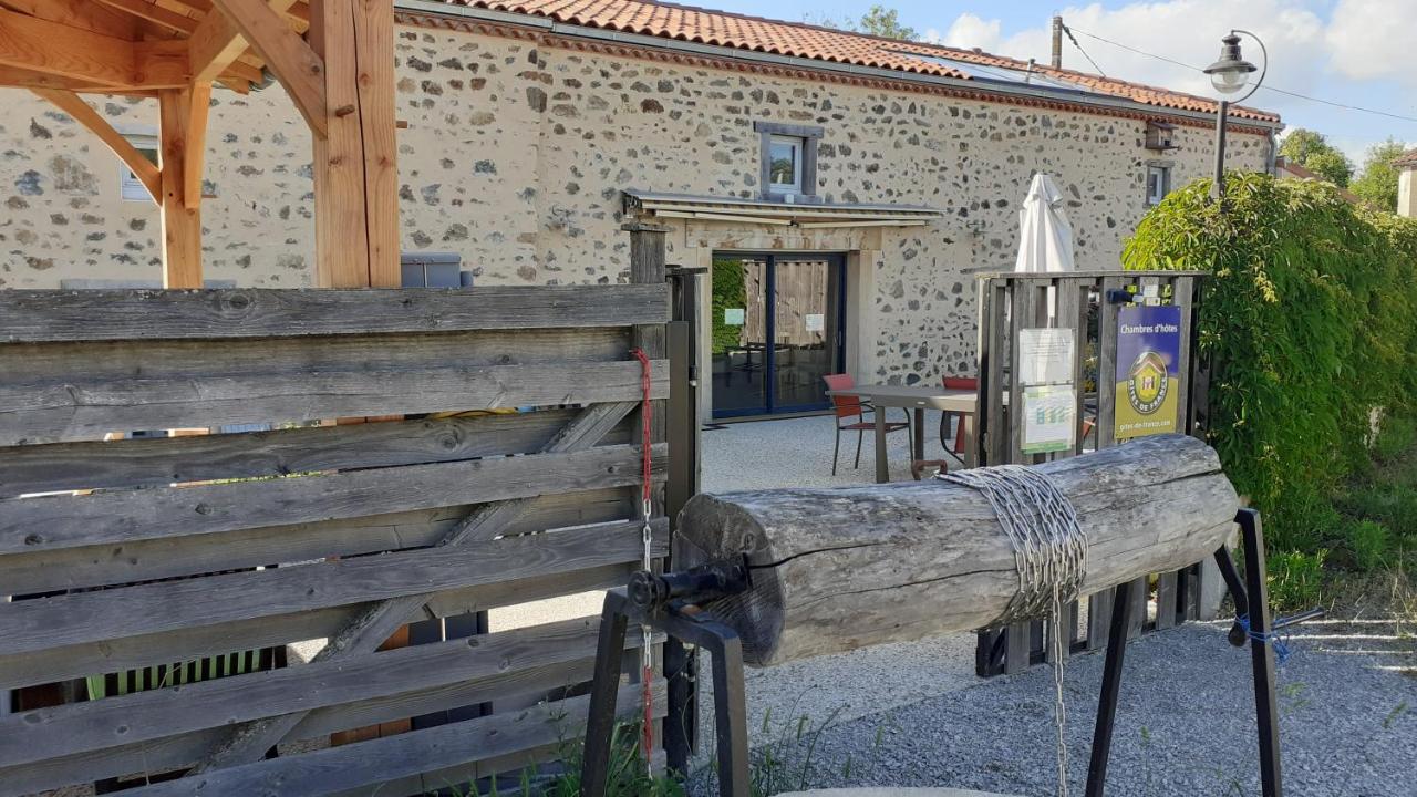 B&B Abzac - LES GALAINES - Bed and Breakfast Abzac