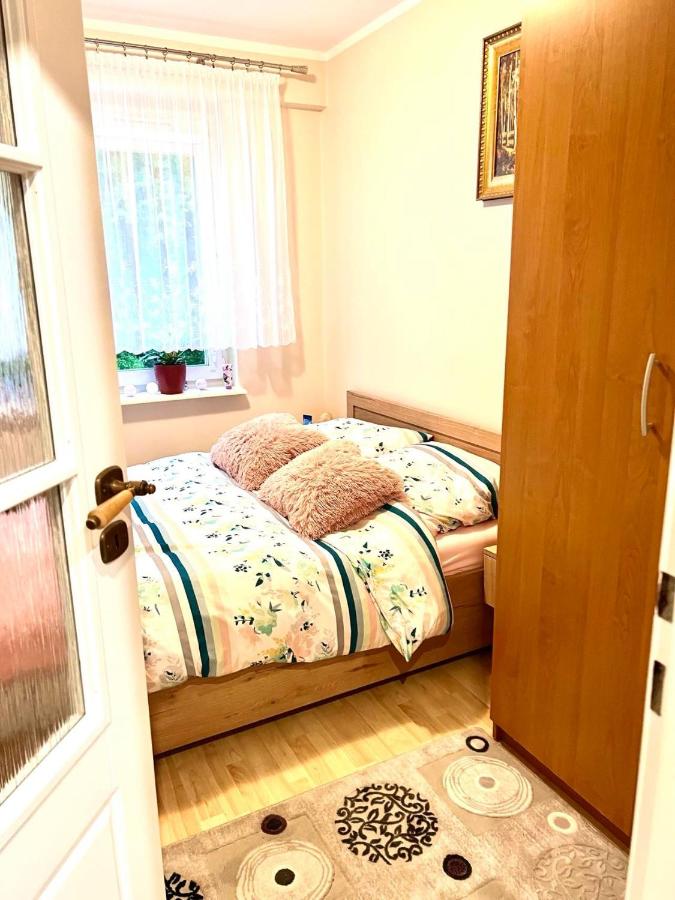 Apartament Pod Lipami - Chambres d’hôtes Giżycko