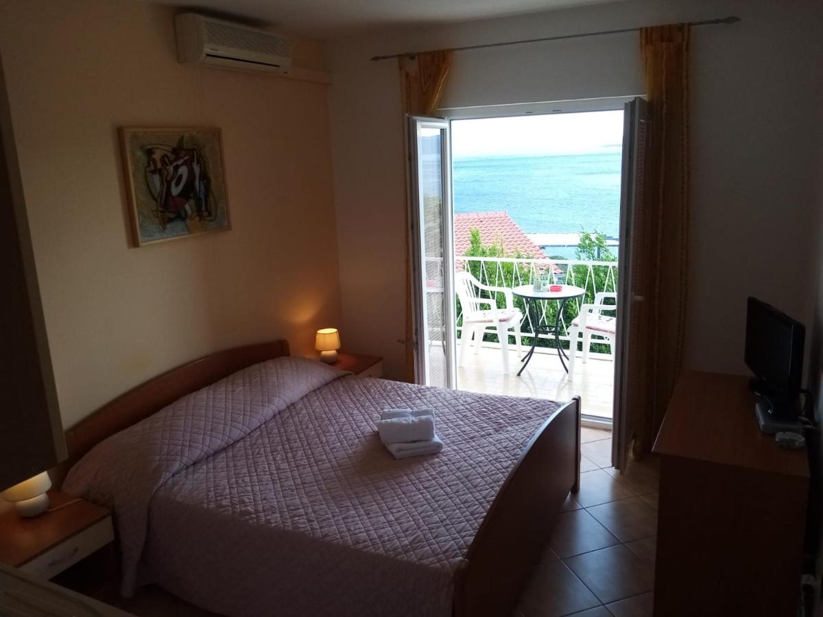 Studio with Sea View