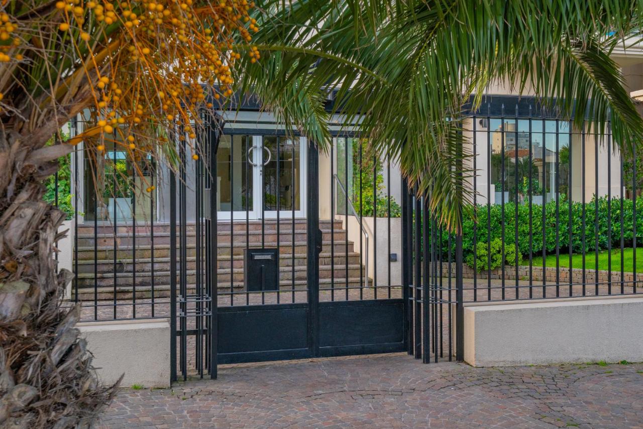 Departamento Varese Güemes Alta Gama Luxury 4/5 Pax Vista Mar - Bed and Breakfast Mar del Plata
