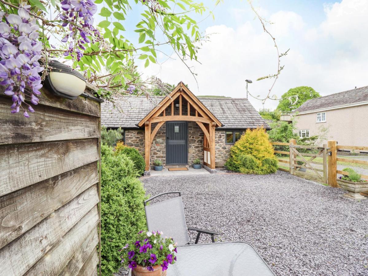 B&B Caersws - The Talkhouse Cottage - Bed and Breakfast Caersws