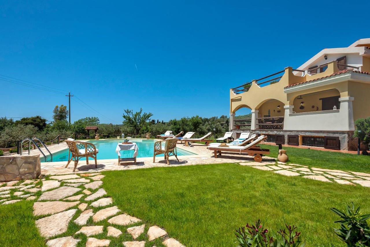 B&B Alghero - Villa Saige , piscina ad uso esclusivo, con idromassaggio - Bed and Breakfast Alghero