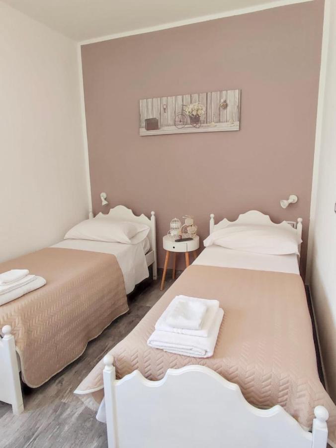 Habitación Doble con baño privado - 2 camas