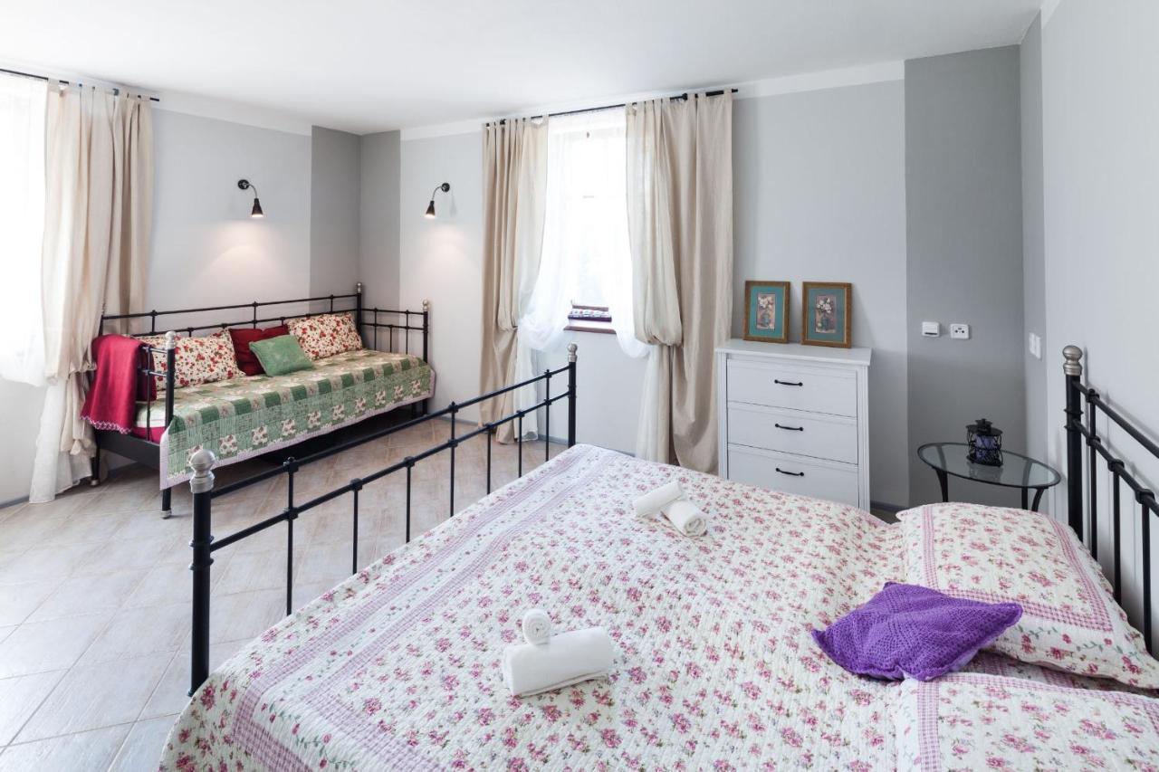 Classic Quadruple Room