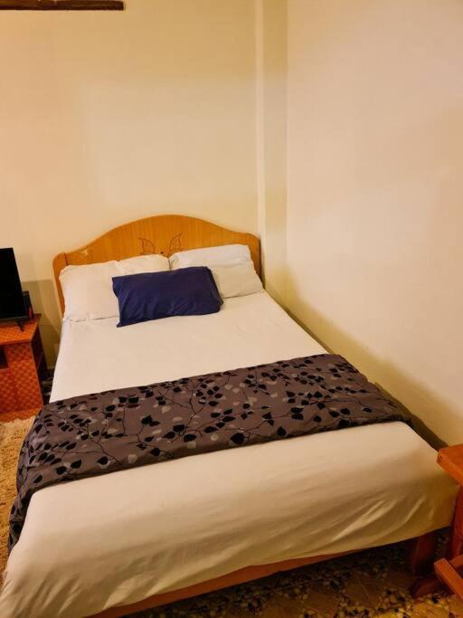 B&B Nanyuki - Cozy Spacious Studio Apartment close to Town - Bed and Breakfast Nanyuki